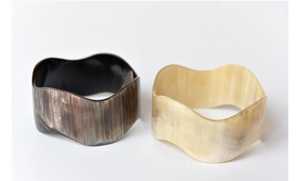 Brazalete de Cuerno de Búfalo Natural Pulido y Ecológico para Mujer, Forma Redonda para Bodas - Product Image 2