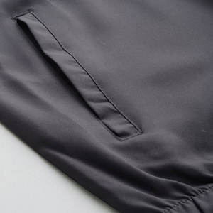 Survêtement d'entraînement de gymnastique pour hommes de haute qualité Logo personnalisé à capuche avec motif solide quantité minimale de commande bas écologique pour l'hiver - Product Image 5