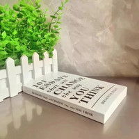101 essais qui changeront votre façon de penser par Brianna Wiest | Réfléchissant et inspirant (broché) (VENTE EN GROS)