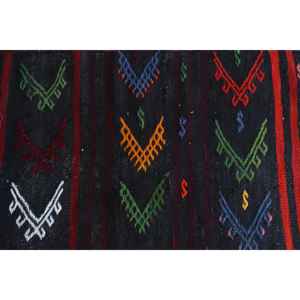 Alfombra de 2x5,3 pies, alfombra turca vintage, alfombra de lana negra con plantas y árboles rojos - Product Image 4