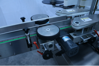 Machine d'étiquetage automatique à grande vitesse pour les bouteilles rondes en verre de vin, les bouteilles rondes avec 60 bouteilles par minute
