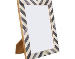 ที่ฝังโครงทำจากเรซินธรรมชาติร่วมสมัยทำด้วยมือหรูหราเป็นมิตรกับสิ่งแวดล้อมสำหรับวางบนโต๊ะ/ติดผนังพื้นที่ทำงานในห้องนั่งเล่น - Product Image 3