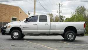 Dodge Ram 2006 4x4 SLT 4dr Quad Cab 8 Ft. 3500 d'occasion en gros. Micro LB DRW avec entrée sans clé et vitres électriques - Product Image 2