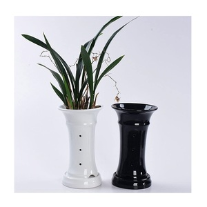 Vase en céramique bleu et blanc antique Ornement en céramique nordique pour la maison Vase à fleurs en céramique Vase de décoration pour la maison Pot de fleur à usage domestique - Product Image 4