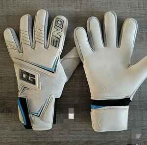 Gants de gardien de but de football professionnel de haute qualité pour les gardiens de but Gants de football en latex avec coupe négative et protège-doigts - Product Image 5