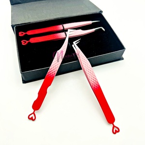Belle pince à épiler gravée en cœur pour extensions de cils Assurance qualité supérieure Pince à épiler personnalisée au tarif de gros - Product Image 4