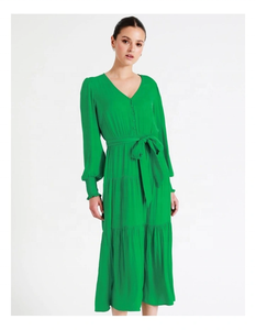 Robe midi vintage trapèze en satin de haute qualité SRJ EXPORTS pour femmes grandes tailles, verte, avec ceinture à nouer et jupe à volants boutonnée sur le devant - Product Image 5