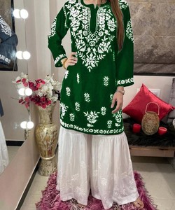 Belle georgette broderie séquence travail prêt à porter blouse dames femmes cousu readymade bas prix gros surat - Product Image 2