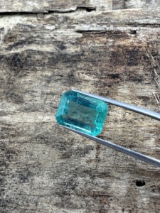 3.53กะรัตพลอยสังเคราะห์สีเขียวมรกตธรรมชาติอัญมณีหลวมตัดด้วยความร้อนแบบไม่ผ่านการบำบัดสำหรับการใช้เครื่องประดับ - Product Image 5