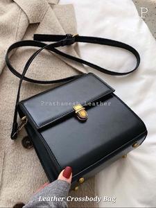 Sac à bandoulière en cuir vintage rétro inspiré matériel antique cuir vieilli couleurs chaudes charme nostalgique conceptions patrimoniales tendance - Product Image 3