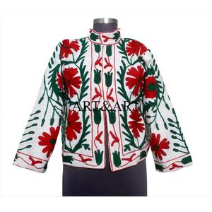 Veste d'hiver matelassée pour femme, vintage, brodée au style Suzani, respirante, écologique, en tissu de coton de type duck, séchage rapide, veste de travail Suzani - Product Image 2