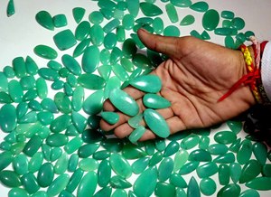 Meilleur Chrysoprase Naturelle Cabochon de Pierres Précieuses Lâches en Gros Lot Mélange de Forme et de Pierres Précieuses Fines Pour la Fabrication de Bijoux - Product Image 3