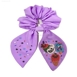 Elegante personalizado indio bordado a mano semilla con cuentas Scrunchies accesorio para el cabello para el día del juego para el equipo de porristas - Product Image 4