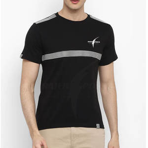 เสื้อยืดคอกลมผู้ชายแฟชั่นฤดูร้อนแขนสั้นดีไซน์ใหม่วัสดุโพลีเอสเตอร์/ ผ้าฝ้าย - Product Image 1