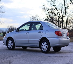 Venta en Subasta a Precio Asequible de Autos Usados Toyota Corolla LE 1.8L Sedán 2005 - Product Image 3