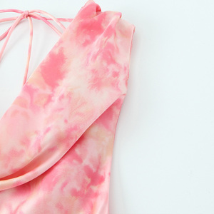 Vestido de fiesta con abertura plisada de encaje de estilo moderno para mujer, vestido con cuello Halter hecho en Pakistán para eventos formales - Product Image 3