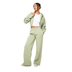 Conjunto Deportivo Casual de Invierno para Mujer, 2 Piezas, Top Corto de Manga Larga, Pantalones Cortos de Chándal, Cuello con Capucha, 100% Chándal para Mujer - Product Image 1
