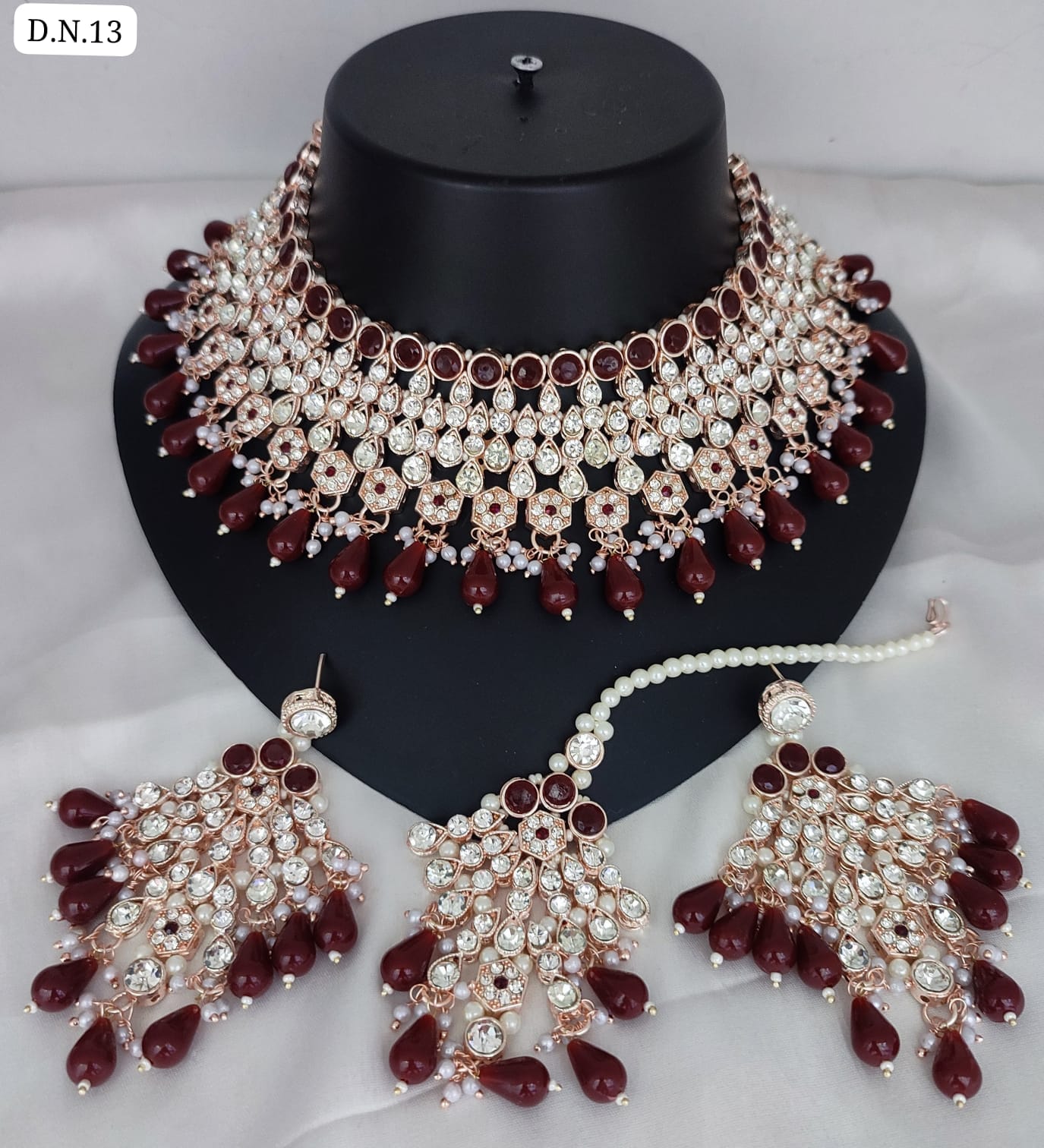 Dulhan Jewellery Sets Elegant Gold Pearl Accessories