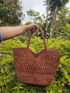 Bolso Tote Bohemio de Ganchillo para Mujer, Diseño Calado a Rayas, Estilo Casual de Playa, Hecho a Mano, Artesanal, de Rafia Natural - Product Image 1