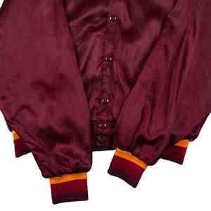 Chaqueta Universitaria de Satén Formal con Camuflaje Personalizado, Forro Interior Suave, Textura Sedosa Ligera, Apariencia Urbana Premium - Product Image 4