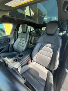 Limpio seminuevo 2024 Porsch-e tayca-n 4S Sedan 4D - Product Image 5