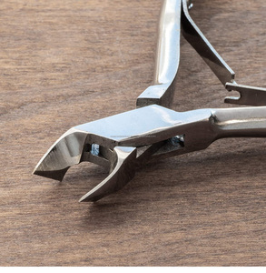 Pinza de cutícula de acero inoxidable, doble resorte - Product Image 2