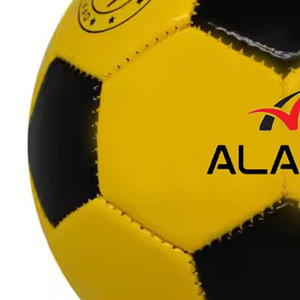 Alaay Balón de fútbol con logotipo personalizado Durable Tamaño 5 Fútbol Impreso Partido de entrenamiento Hecho de caucho y material de cuero PU - Product Image 5