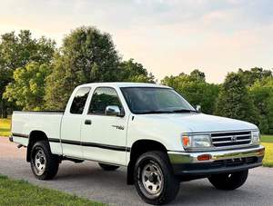 TO-YO-TA T100 1995 d'occasion en bon état - Product Image 2