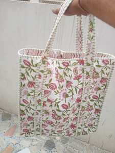 กระเป๋าผ้าฝ้ายพิมพ์ลายบล็อกแบบอินเดีย บุด้วยผ้าฝ้าย เหมาะสำหรับฤดูร้อน ลายปักลายป่า  กระเป๋าสะพายไหล่สำหรับผู้หญิง - Product Image 4