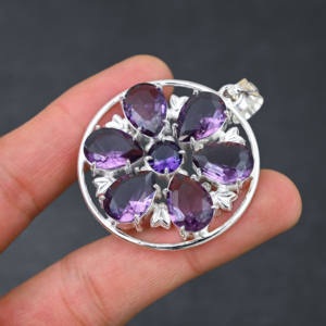 Pendentif en pierre précieuse d'améthyste violette créé par un laboratoire fait à la main, cadeau de bijoux de créateur plaqué argent 925 pour elle - Product Image 4