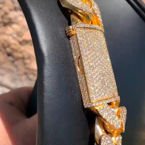 Bracelet cubain en moissanite de 50 carats, finition or de luxe |   Bijoux Hip Hop Orthodoxes pour Hommes - Cadeau et Occasion de Fête - Product Image 2