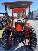 Gebrauchter Kubota Rasenmäher-Traktor mit Frontlader und Baggerlader, Mini-Traktor Rasenmäher-Traktor mit Baggerlader zu verkaufen