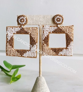 ต่างหูพู่ห้อยสไตล์โบฮีเมียนต่างหูลูกปัดลายนกแก้วเสือเสือดาวประดับลูกปัดสำหรับผู้หญิง - Product Image 1