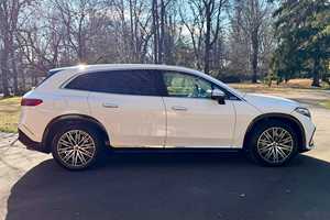 Mercedes-Benz EQS 580 4Matic SUV 2023 d'occasion, 536 ch, double moteur électrique, transmission intégrale, très bien équipé - Product Image 3