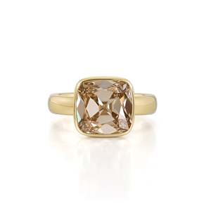 Anillo Majestic Old Mine Cushion Champagne con diamante cultivado en laboratorio de 4.44 ct, color K, marrón claro, VS1, en oro amarillo de 14K, pieza única. - Product Image 1