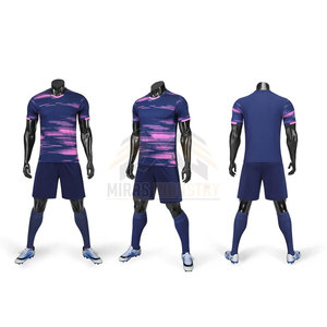 Ensembles d'uniformes de basketball pour hommes en gros OEM, conception personnalisée, imprimés par transfert thermique, légers, 100 % polyester, couleur et taille personnalisables - Product Image 1