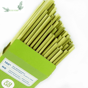 Pailles à boire en herbe jetables naturelles Vietnam avec pour l'utilisation de boissons à la maison, fête, pique-nique,... Fabriqué au Vietnam - Product Image 1