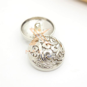 Botones de Hierro Ecológicos y Sostenibles para Uniformes Ceremoniales, Venta en Línea - Product Image 2