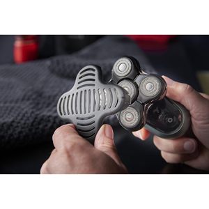 Afeitadora Eléctrica Inalámbrica con Función Turbo, 5 Cuchillas Flexibles y Carga USB, Uso en Seco/Húmedo e Impermeable IPX7 para el Cuerpo - Product Image 6