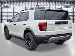 Astonsmartins Sport Sport Sport 5ที่นั่งของแท้, เบาะหนังแท้รุ่นใหม่พร้อมใช้งานแล้ว - Product Image 3