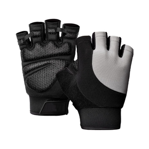 ถุงมือออกกำลังกายแบบครึ่งนิ้วสำหรับทุกเพศ พร้อมการปกป้องฝ่ามือเต็มรูปแบบ สำหรับการฝึกในยิมและการออกกำลังกายที่บ้าน - Product Image 4