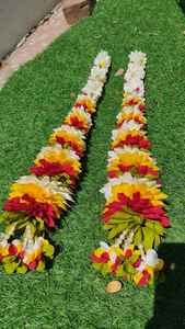 มงกุฎดอกไม้ผ้าสีเหลืองและสีชมพูเหมาะสําหรับงานปาร์ตี้ที่บ้านและงานแต่งงานตกแต่งประดิษฐ์และสังเคราะห์เพื่อความงามที่ยั่งยืน - Product Image 4