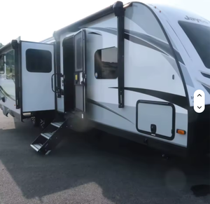 Remolque de viaje RV White Hawk 32BH, seminuevo. - Product Image 2