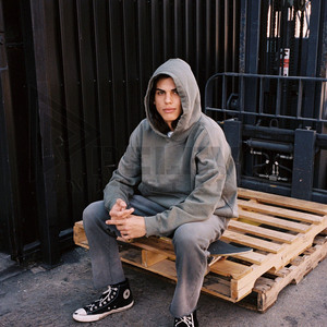 Sweat à capuche unisexe personnalisé à épaules tombantes, coupe oversize, uni, en molleton 100% coton 220 g/m², écologique, vierge, pour homme - Product Image 3