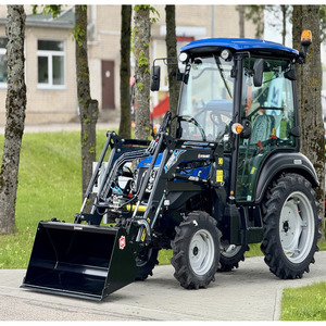 Tractor compacto SOLIS S26 HST de 26HP con cargador frontal, transmisión hidrostática 4WD, tractor diésel con cargador para granja en venta - Product Image 1