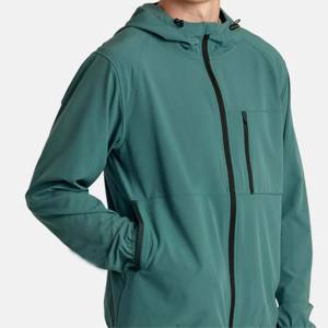 Chaqueta ligera con capucha para hombre, resistente al agua y transpirable, perfecta para actividades al aire libre y uso diario - Product Image 5