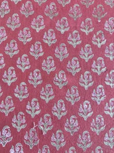 ผ้าฝ้ายพิมพ์ลายดอกไม้สีชมพูเข้มด้วยมือ - Product Image 3