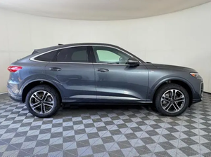 SUV de luxe Q5 - Sportback Premium Plus 2025 à essence 2L I-4, transmission intégrale, pour voyages familiaux aux États-Unis, autonomie 601-700 km, 150-200 kW - Product Image 2