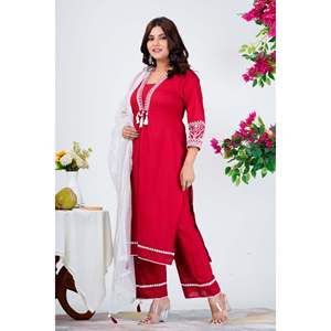Ensemble Kurta en Chiffon Rouge Brodé avec Dupatta Blanche et Manches 3/4 - Product Image 6