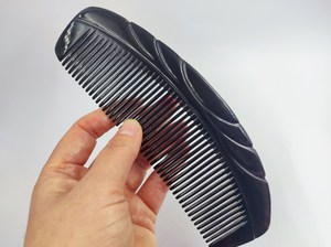 High Quality Handmade Natural Buffalo Horn <b>Hair</b> <b>Comb</b> Carved Salon <b>Comb</b> With Custom Logo Featuring Agate and Available for Sale - Product Image 4